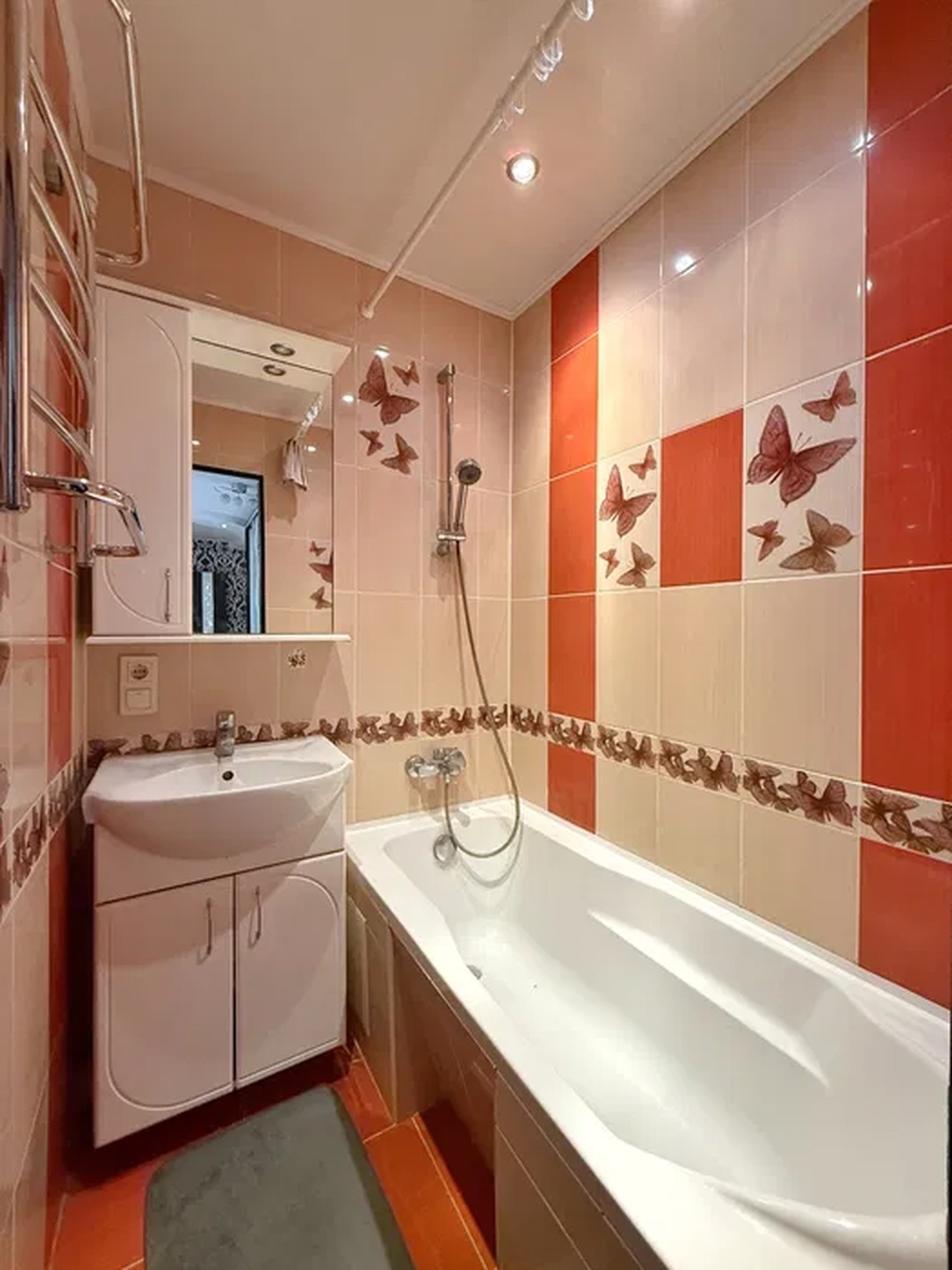 Продажа 3-комнатной квартиры 64 м², Слобожанский просп., 81