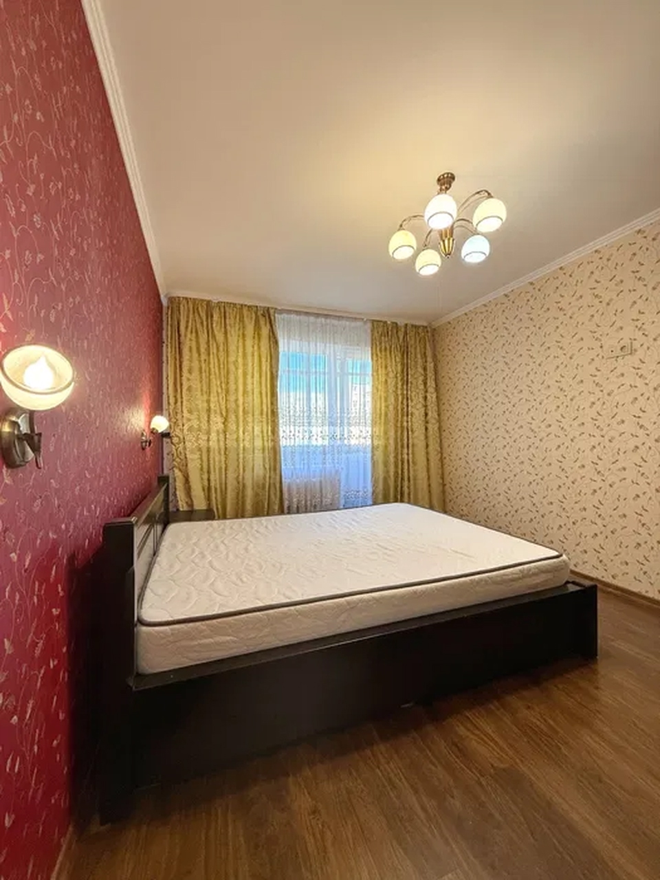 Продажа 3-комнатной квартиры 64 м², Слобожанский просп., 81