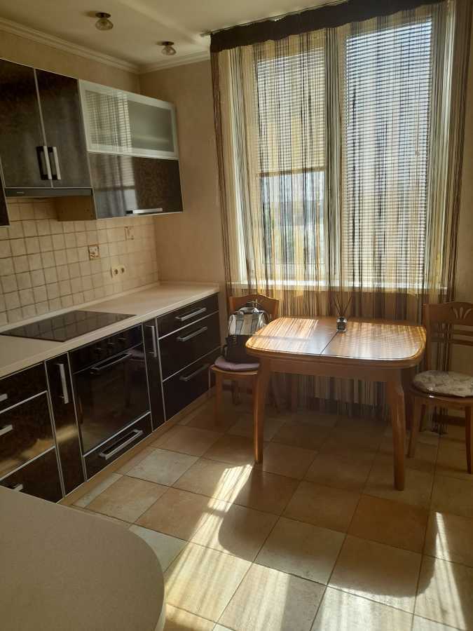 Аренда 1-комнатной квартиры 52 м², Бориса Гмыри ул., 4