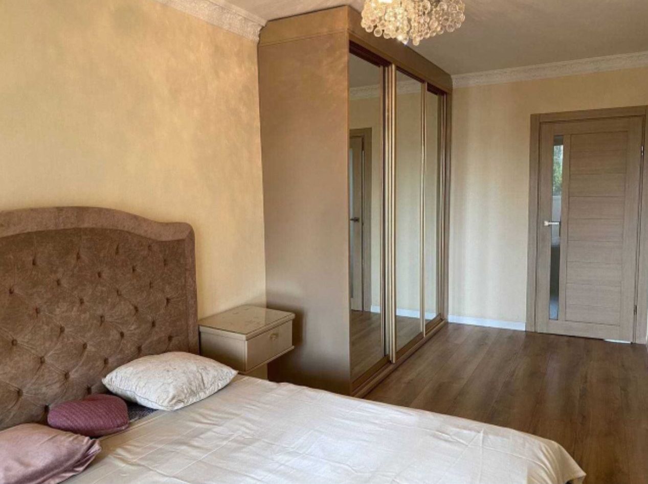 Продажа 3-комнатной квартиры 62 м², Маршала Малиновского ул., 20