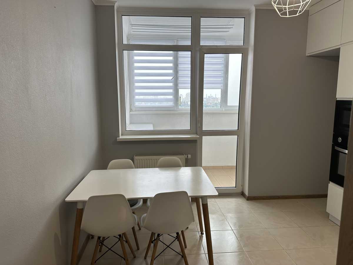 Продажа 3-комнатной квартиры 80 м², Елены Пчилки ул., 3