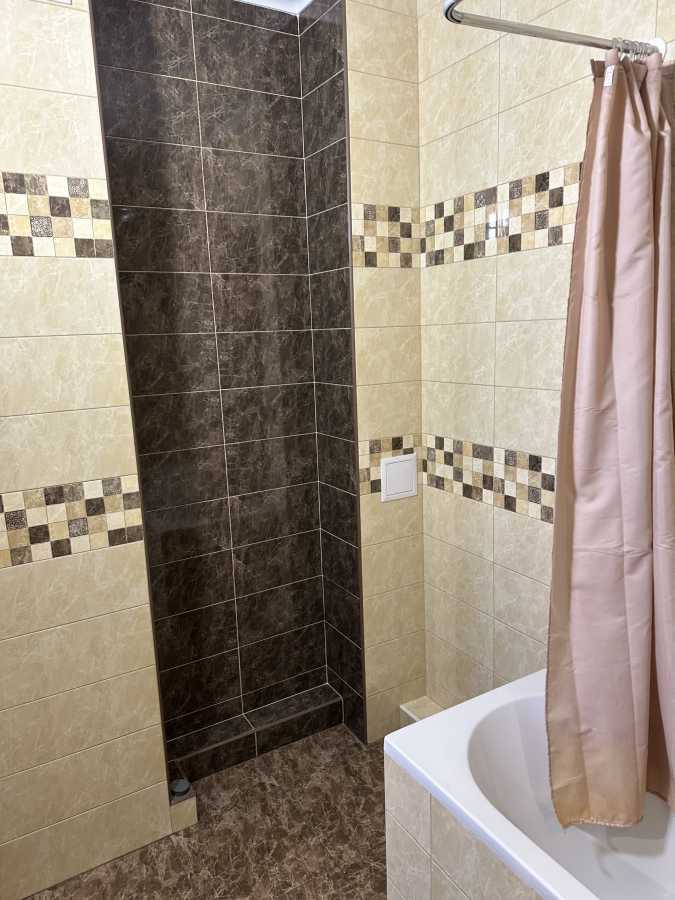 Продажа 3-комнатной квартиры 80 м², Елены Пчилки ул., 3