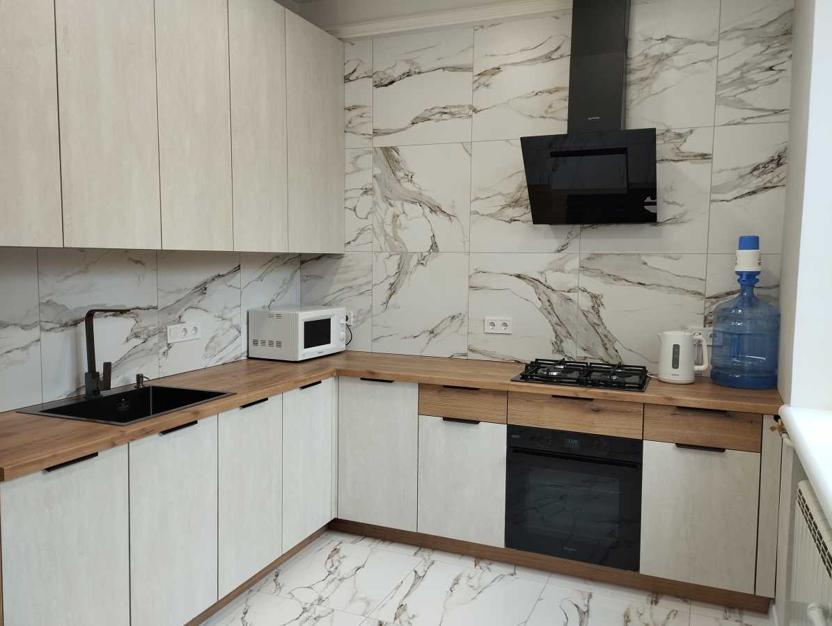 Оренда 3-кімнатної квартири 70 м², Уманська вул., 47