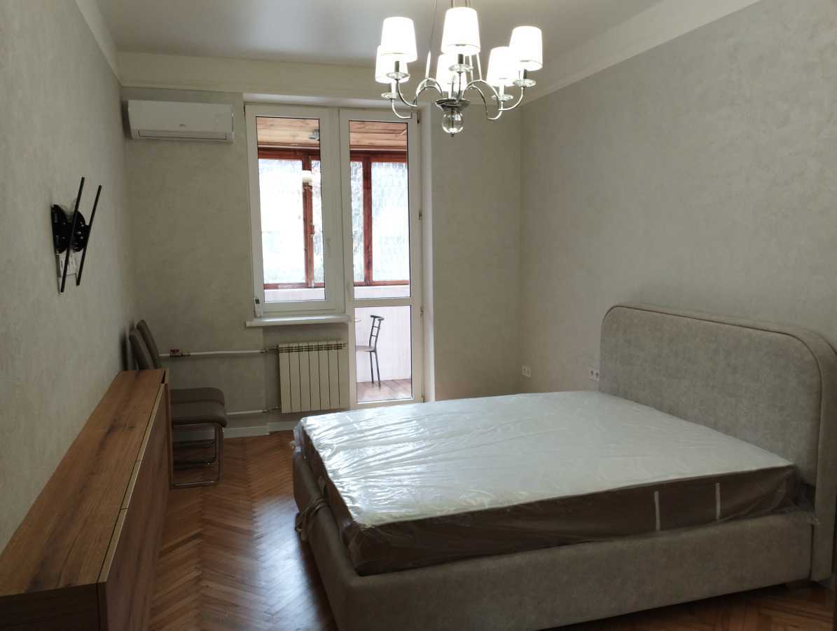 Оренда 3-кімнатної квартири 70 м², Уманська вул., 47