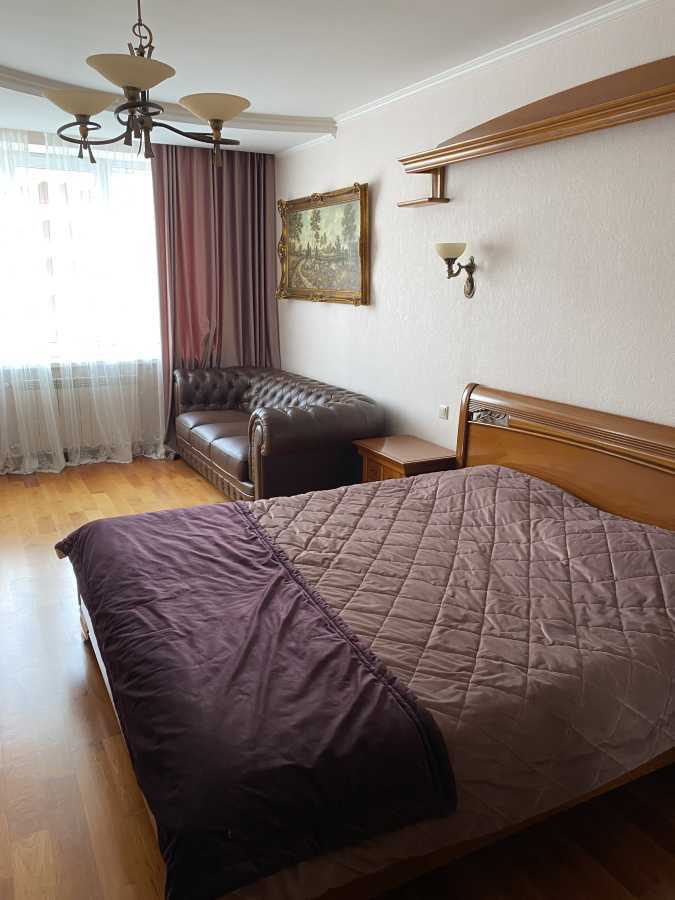 Аренда 3-комнатной квартиры 130 м², Вячеслава Черновола ул., 20