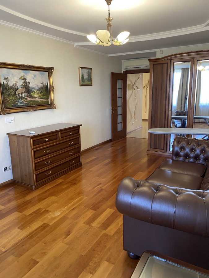 Аренда 3-комнатной квартиры 130 м², Вячеслава Черновола ул., 20