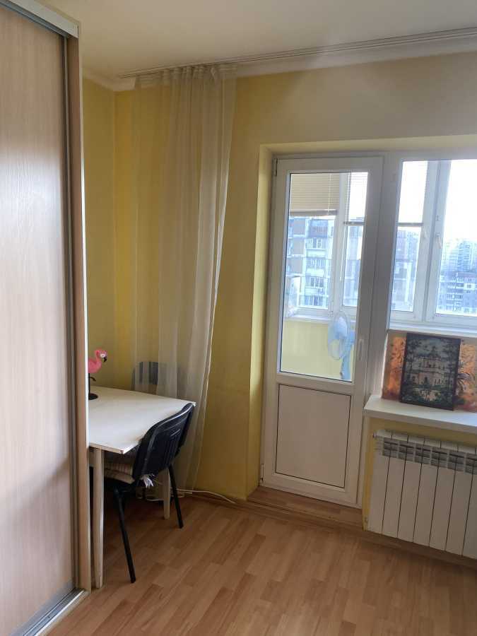 Продажа 3-комнатной квартиры 84 м², Анны Ахматовой ул., 6