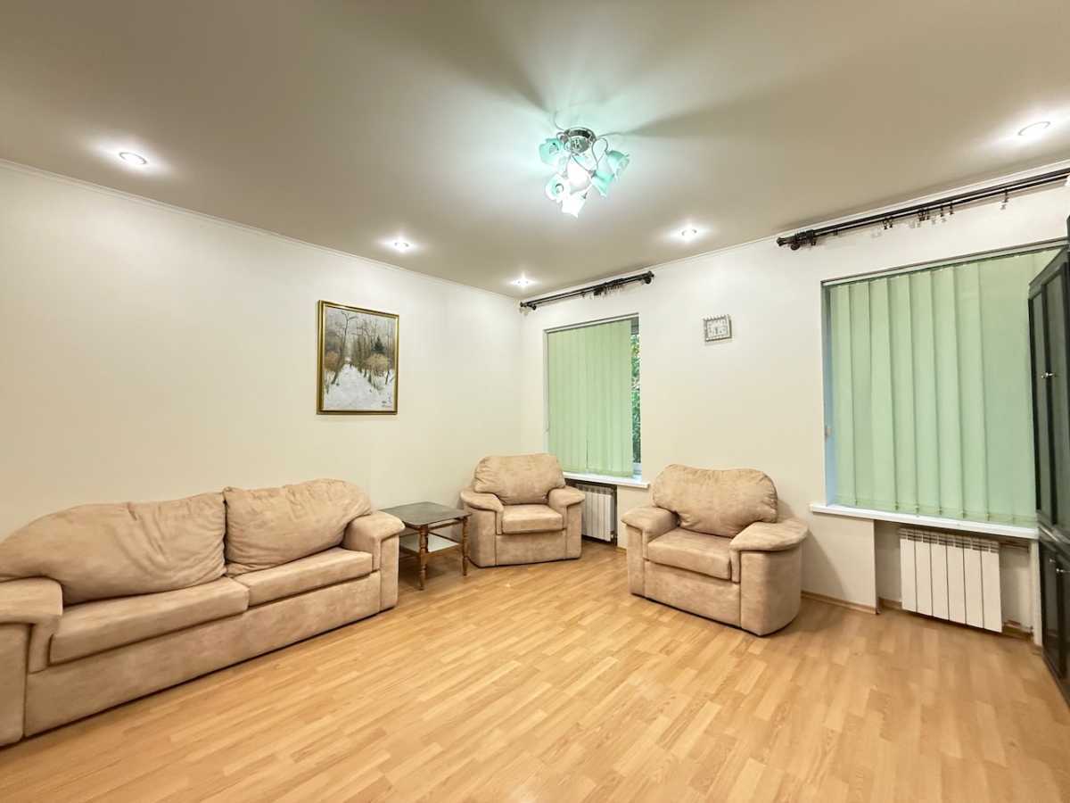Аренда 3-комнатной квартиры 80 м², Липский пер., 15б