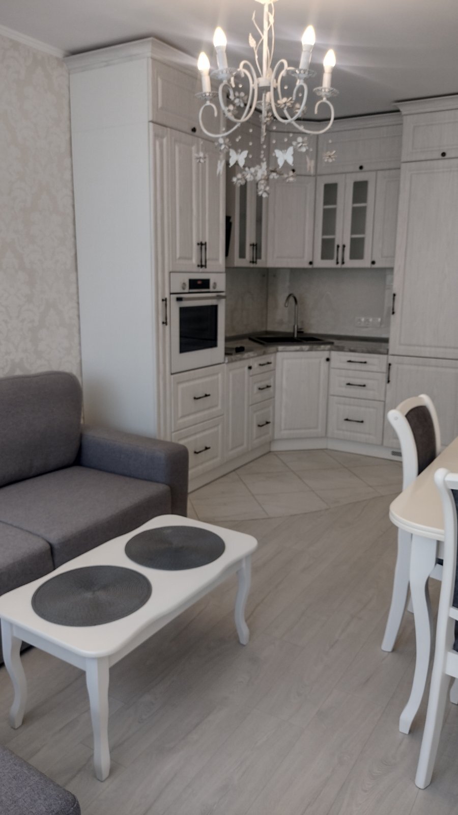 Аренда 2-комнатной квартиры 69 м², Бориса Гмыри ул.