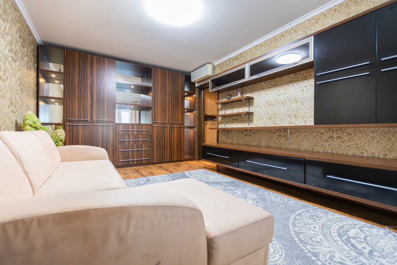 Продажа 2-комнатной квартиры 52.8 м², Хорольская ул., 8/4