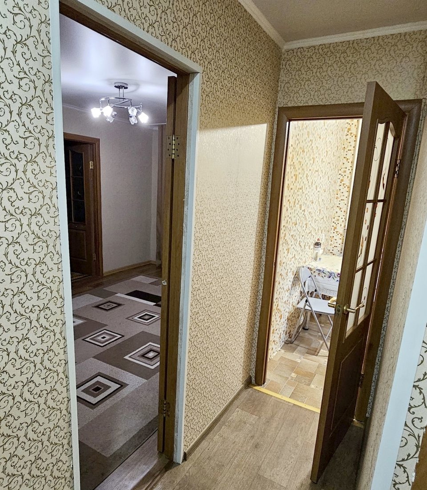 Продаж 2-кімнатної квартири 44 м², Богдана Хмельницького вул., 17