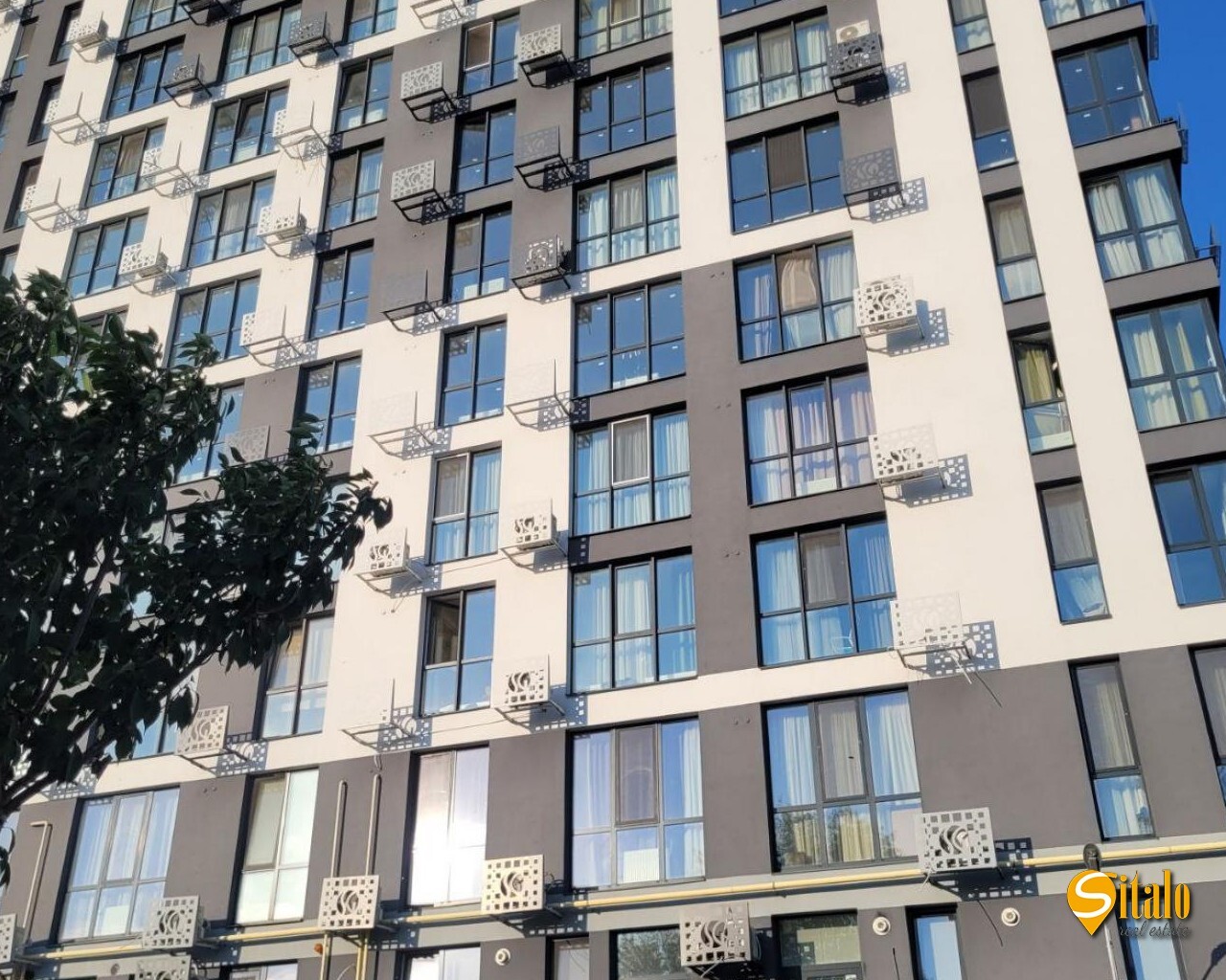 Продаж 1-кімнатної квартири 50 м², Центральна вул., 21А