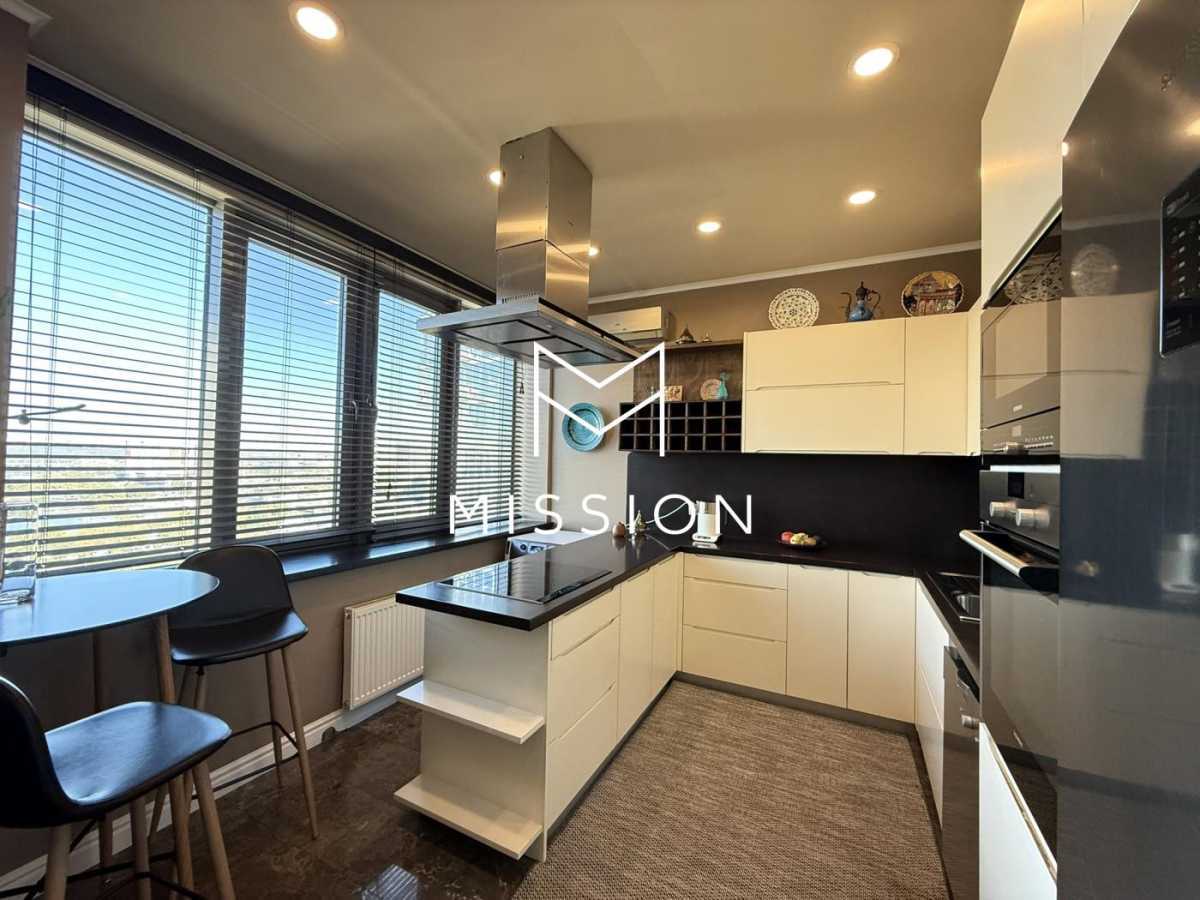Аренда 2-комнатной квартиры 85 м², Днепровская наб., 14