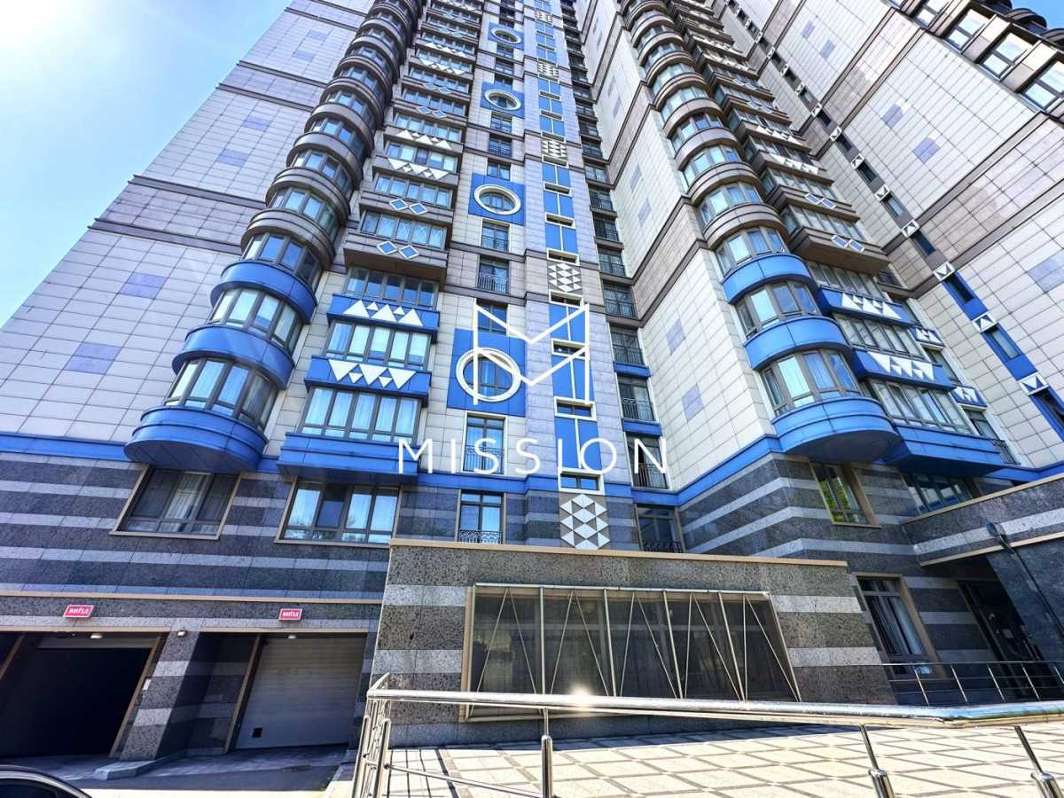 Аренда 3-комнатной квартиры 138 м², Институтская ул., 18А