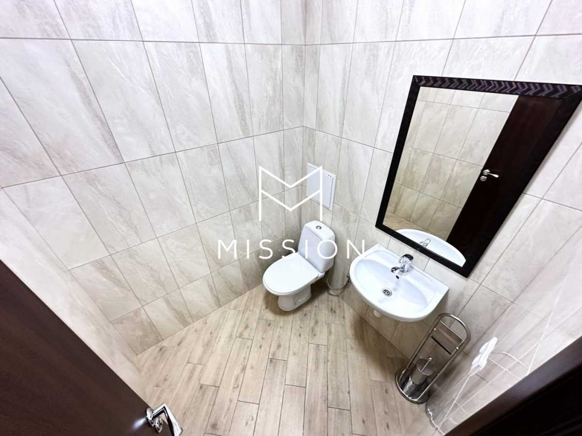Аренда 3-комнатной квартиры 138 м², Институтская ул., 18А