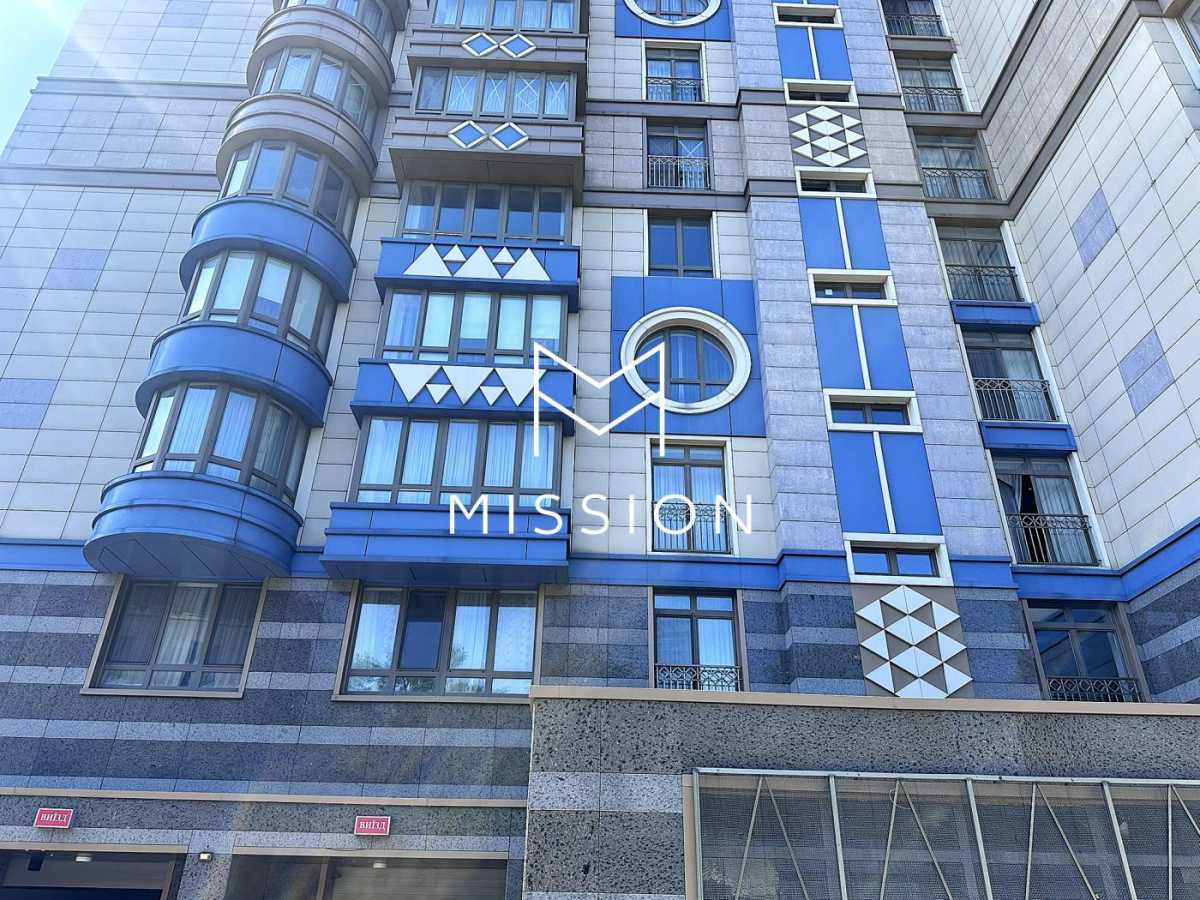 Аренда 3-комнатной квартиры 138 м², Институтская ул., 18А