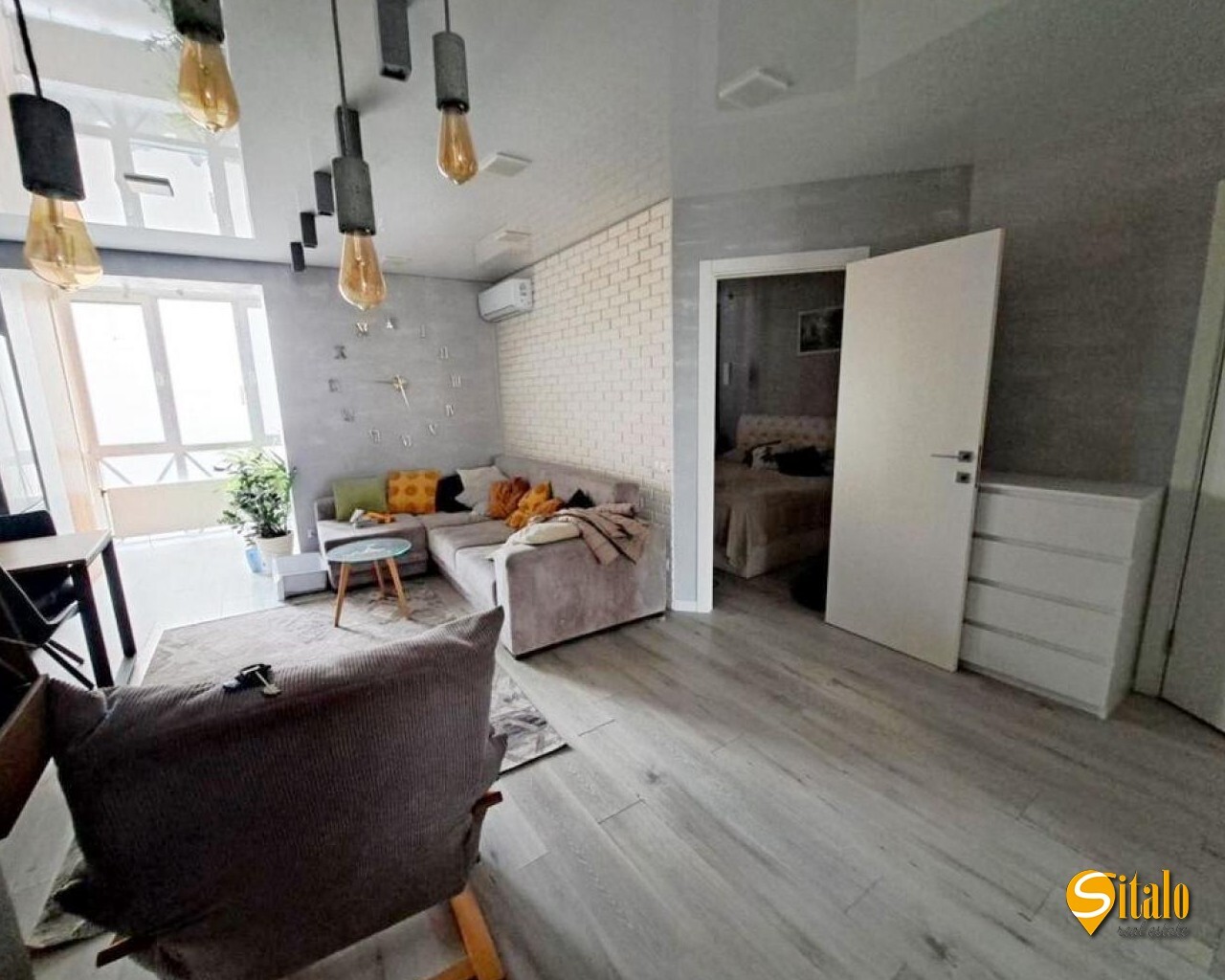 Продажа 2-комнатной квартиры 60 м²