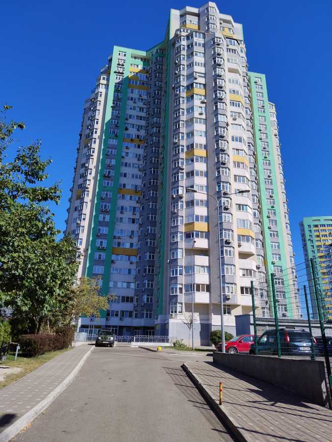 Продажа 1-комнатной квартиры 47 м², Червонопільська, 2г