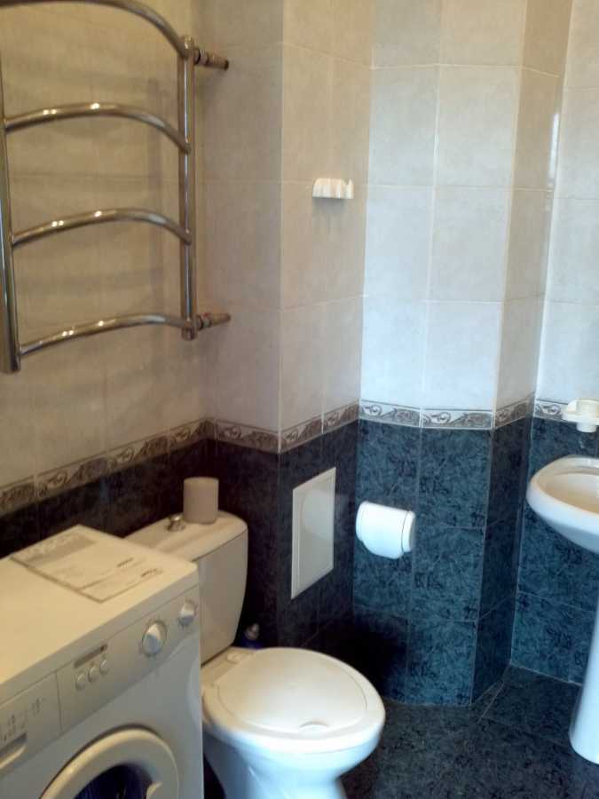 Аренда 1-комнатной квартиры 52 м², Строителей ул., 30