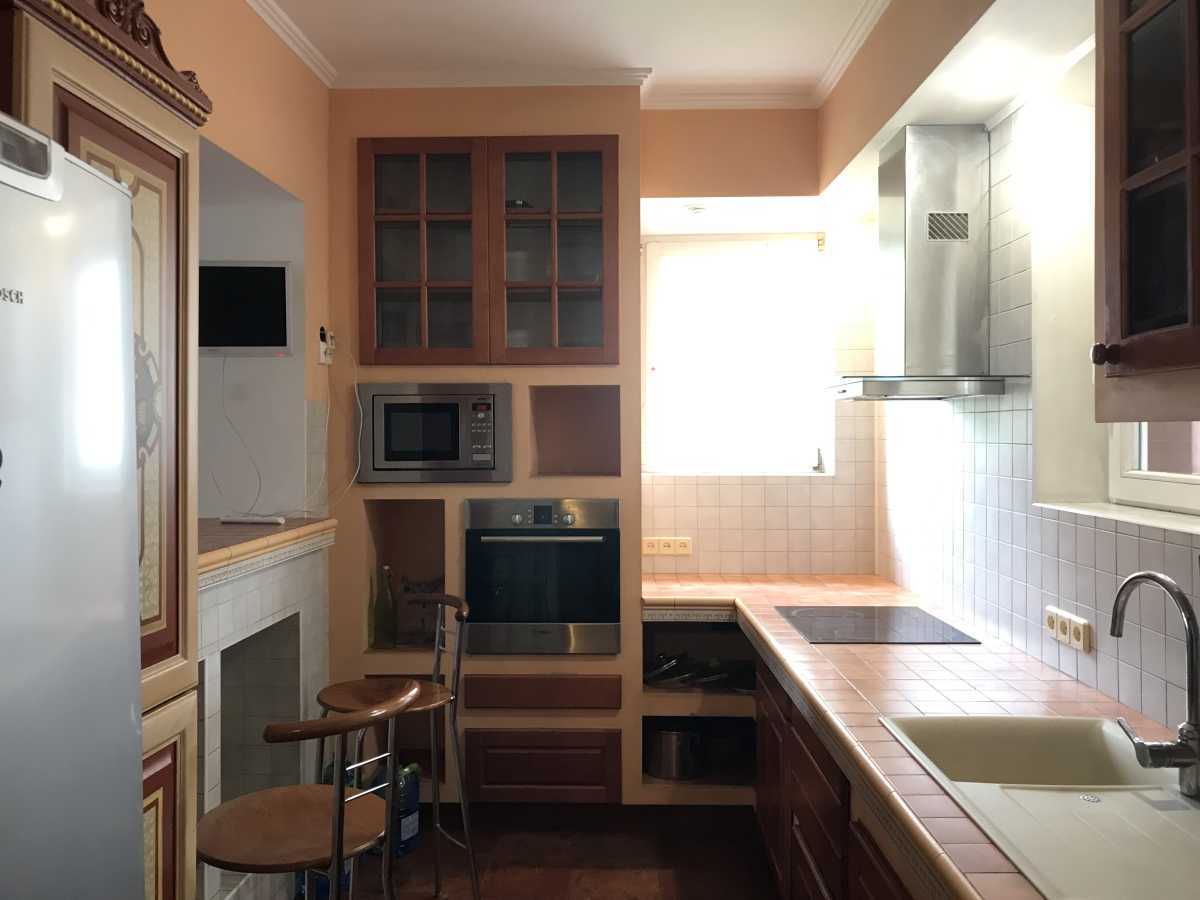 Продажа дома 408.6 м², Добрый Путь ул., 63