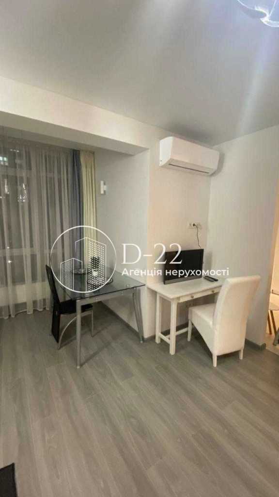 Продажа 1-комнатной квартиры 52 м², Богдана Хмельницкого ул., 11