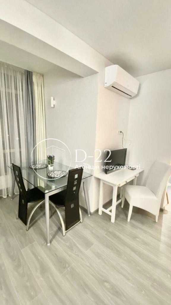 Продажа 1-комнатной квартиры 52 м², Богдана Хмельницкого ул., 11
