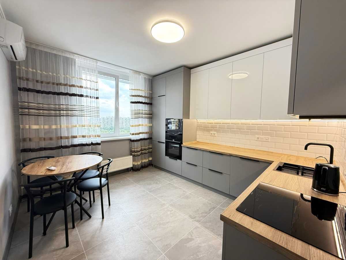 Оренда 1-кімнатної квартири 43 м², Воскресенська вул., 2В