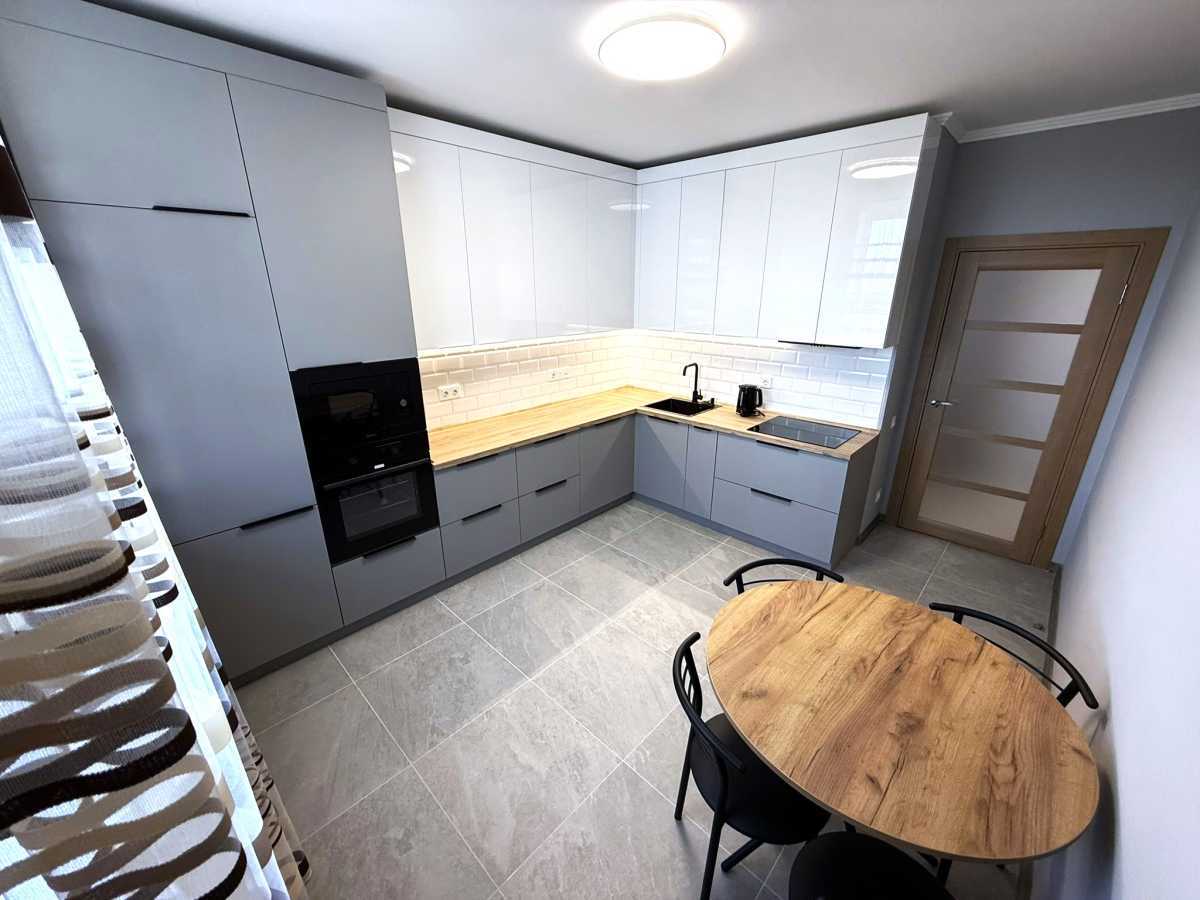 Оренда 1-кімнатної квартири 43 м², Воскресенська вул., 2В