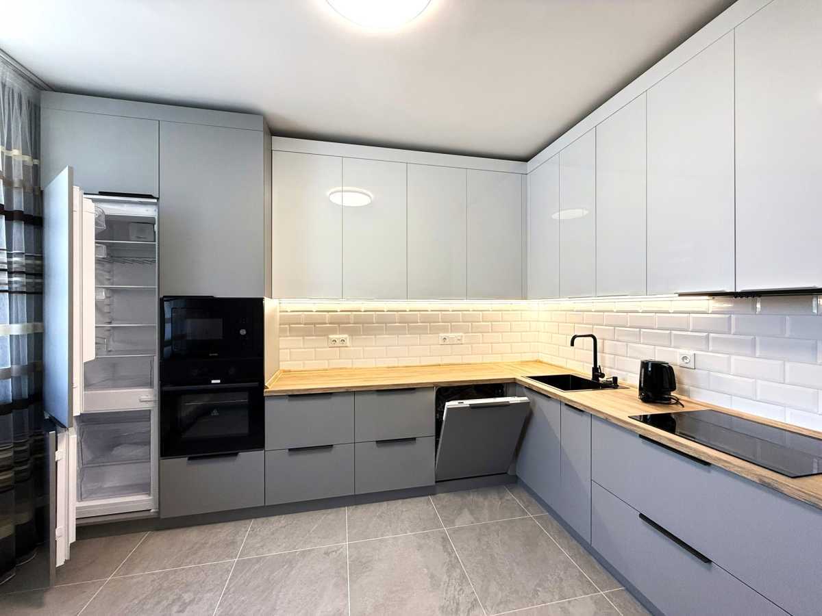 Оренда 1-кімнатної квартири 43 м², Воскресенська вул., 2В