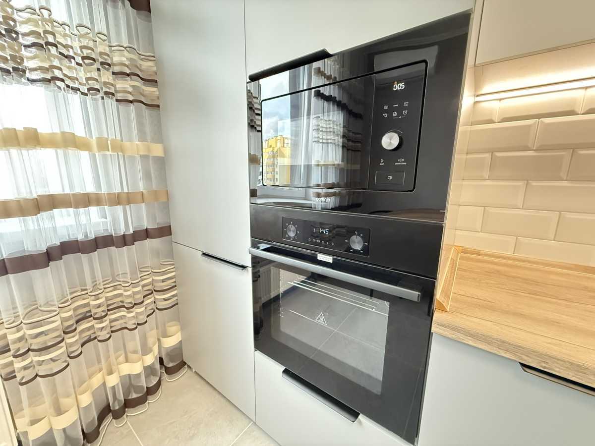 Оренда 1-кімнатної квартири 43 м², Воскресенська вул., 2В