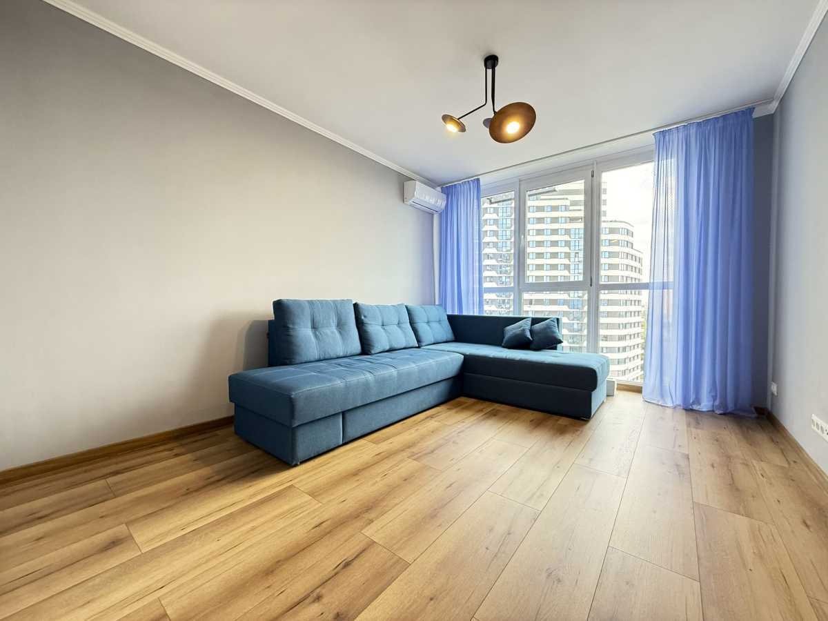 Оренда 1-кімнатної квартири 43 м², Воскресенська вул., 2В