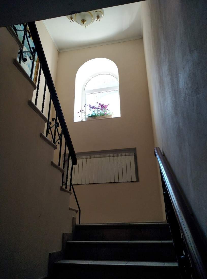 Продажа жилого многоквартирного дома 630 м², Бассейная ул., 21А