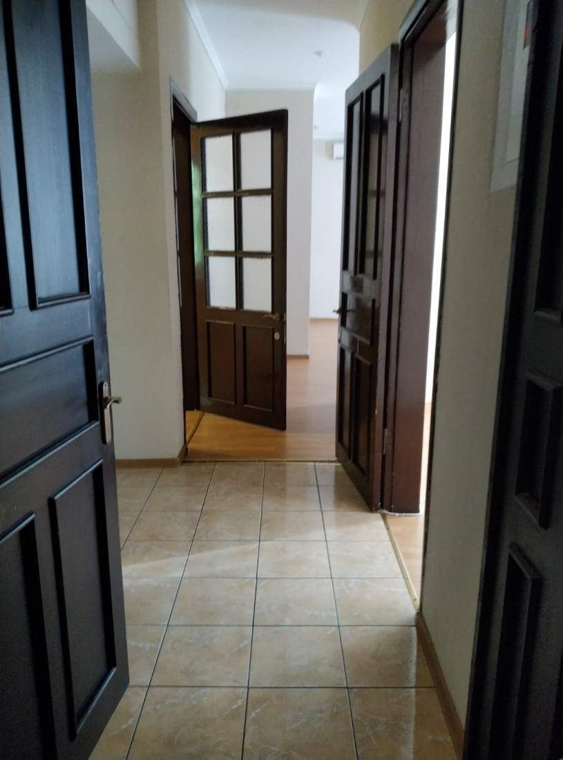 Продажа жилого многоквартирного дома 630 м², Бассейная ул., 21А