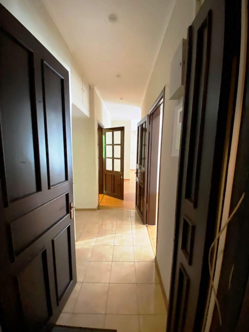 Продажа жилого многоквартирного дома 630 м², Бассейная ул., 21А