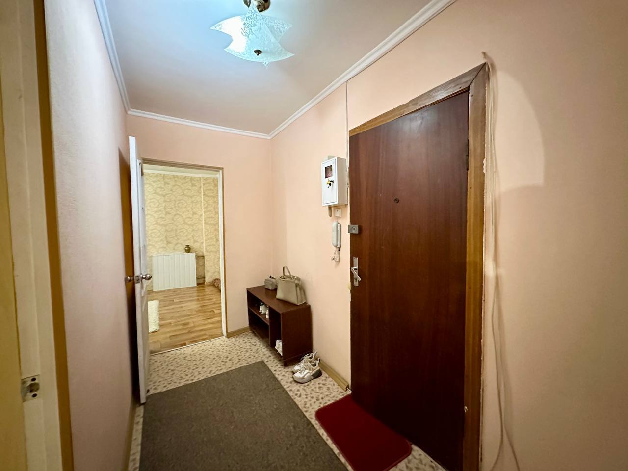 Продаж 2-кімнатної квартири 54 м², Набережна Перемоги вул.