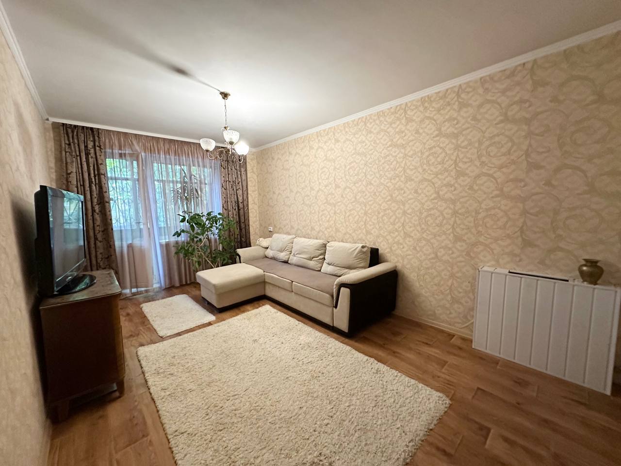 Продаж 2-кімнатної квартири 54 м², Набережна Перемоги вул.