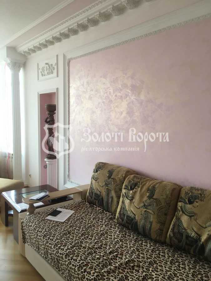 Продажа 3-комнатной квартиры 105 м², Дмитриевская ул., 69