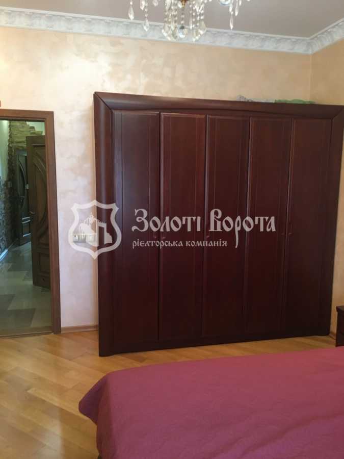 Продажа 3-комнатной квартиры 105 м², Дмитриевская ул., 69