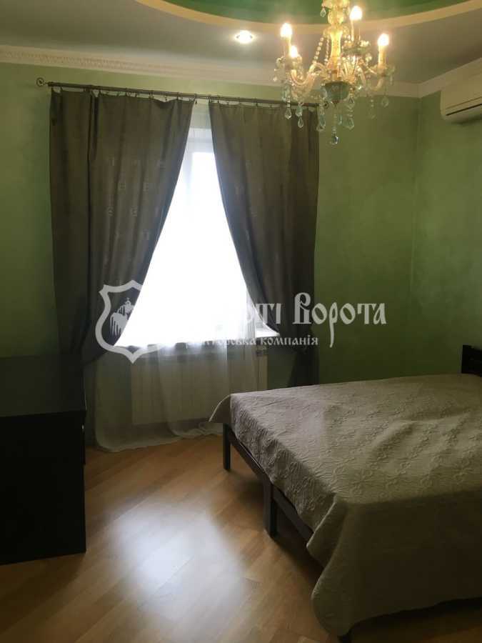 Продажа 3-комнатной квартиры 105 м², Дмитриевская ул., 69