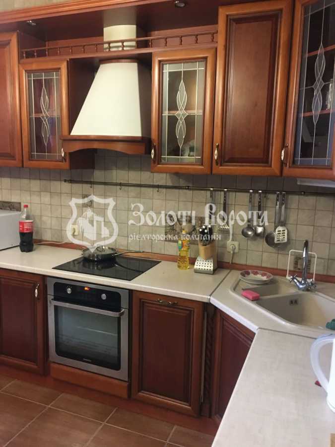 Продажа 3-комнатной квартиры 105 м², Дмитриевская ул., 69