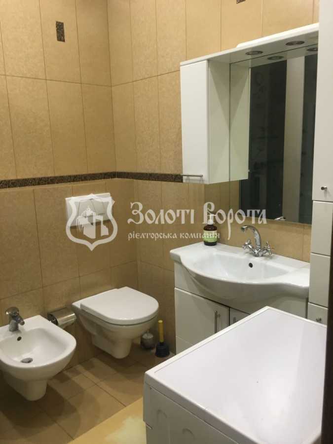 Продажа 3-комнатной квартиры 105 м², Дмитриевская ул., 69