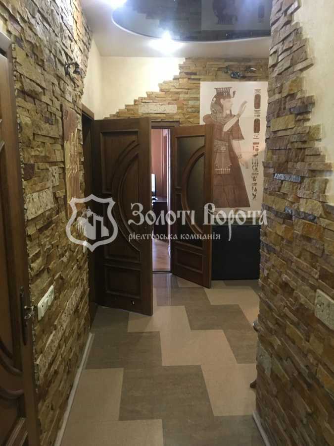 Продажа 3-комнатной квартиры 105 м², Дмитриевская ул., 69