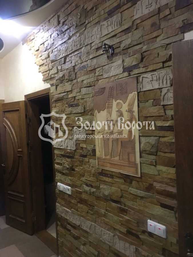 Продажа 3-комнатной квартиры 105 м², Дмитриевская ул., 69