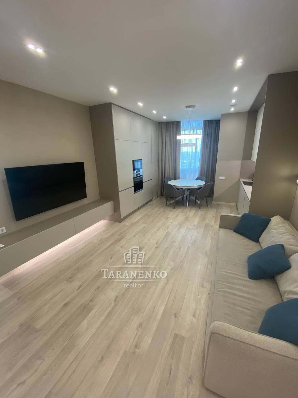 Аренда 2-комнатной квартиры 82 м², Симферопольская ул.