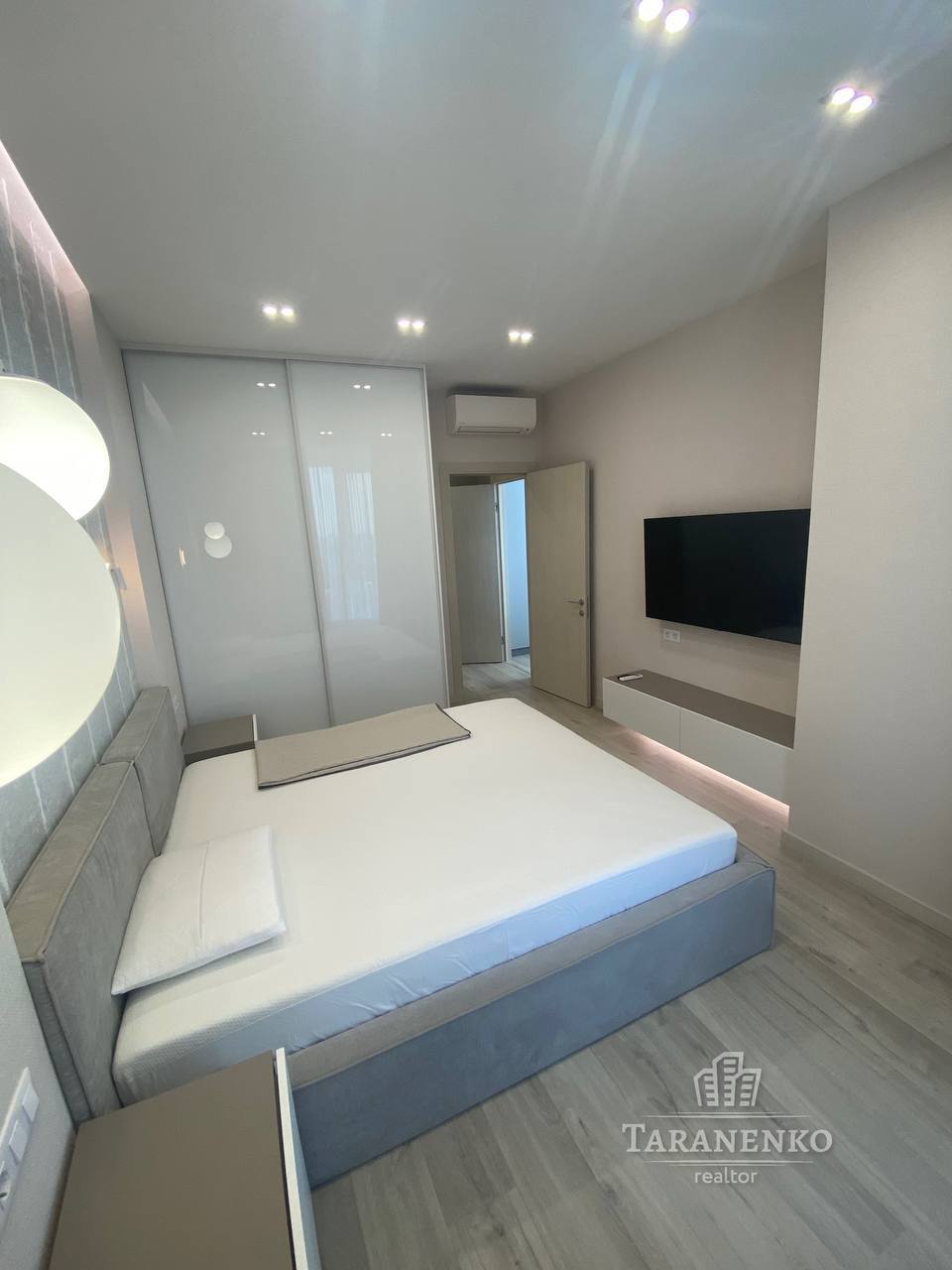 Аренда 2-комнатной квартиры 82 м², Симферопольская ул.
