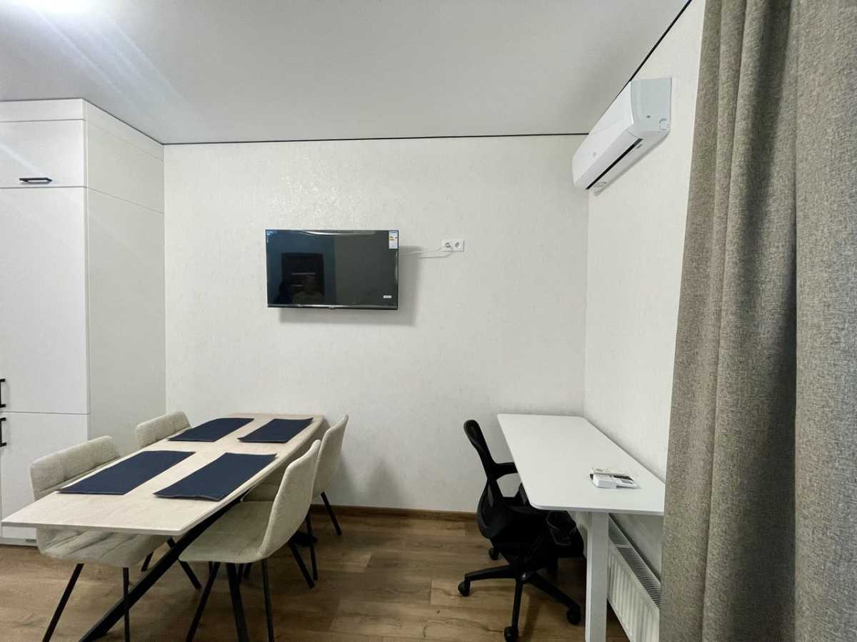 Аренда 2-комнатной квартиры 45 м², Сімї Хохлових, 12