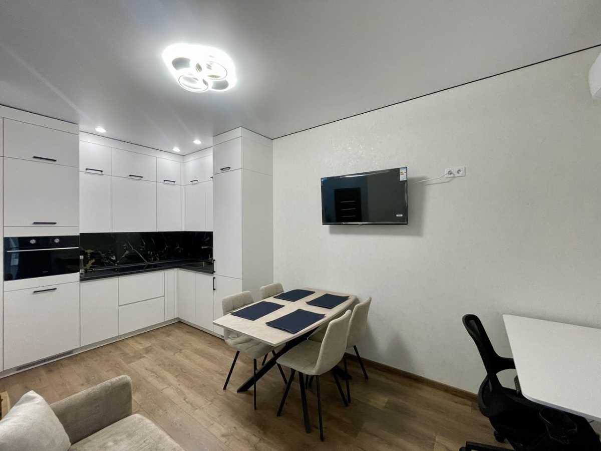 Аренда 2-комнатной квартиры 45 м², Сімї Хохлових, 12