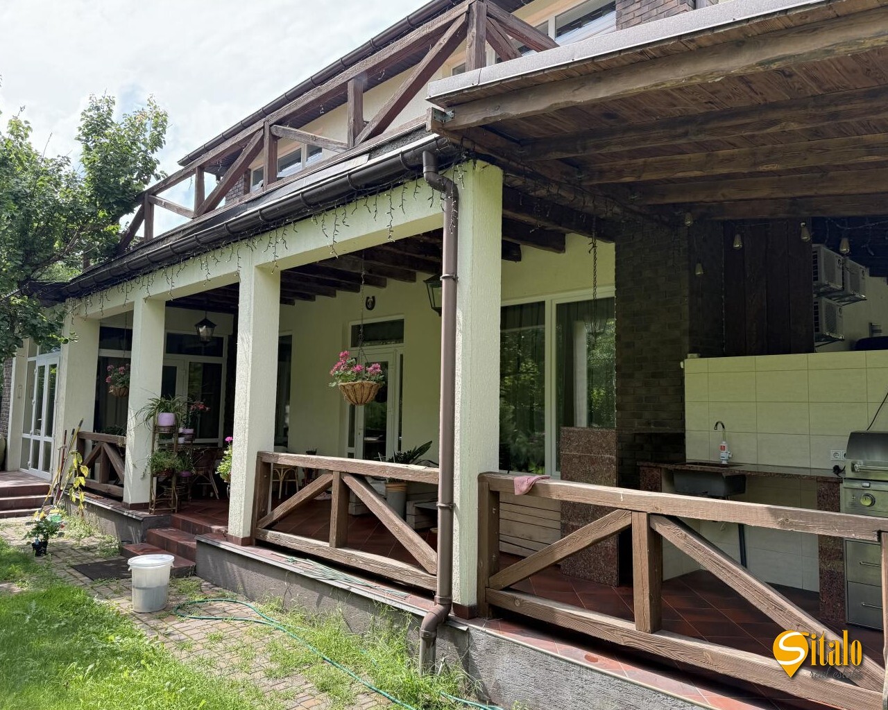 Продажа дома 250 м², 49-я Садовая ул.