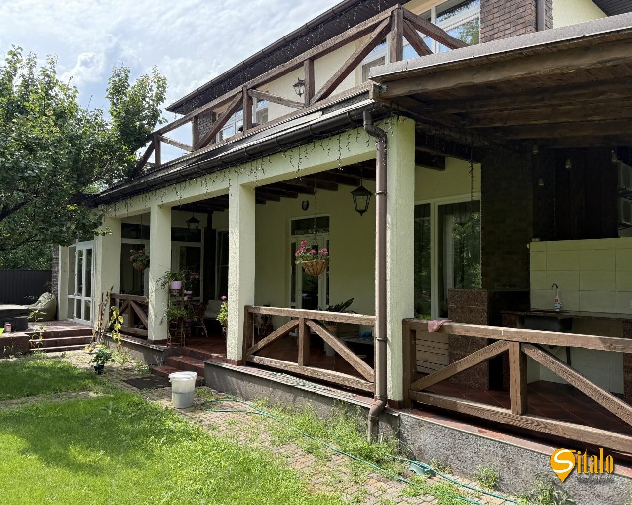 Продажа дома 250 м², 49-я Садовая ул.