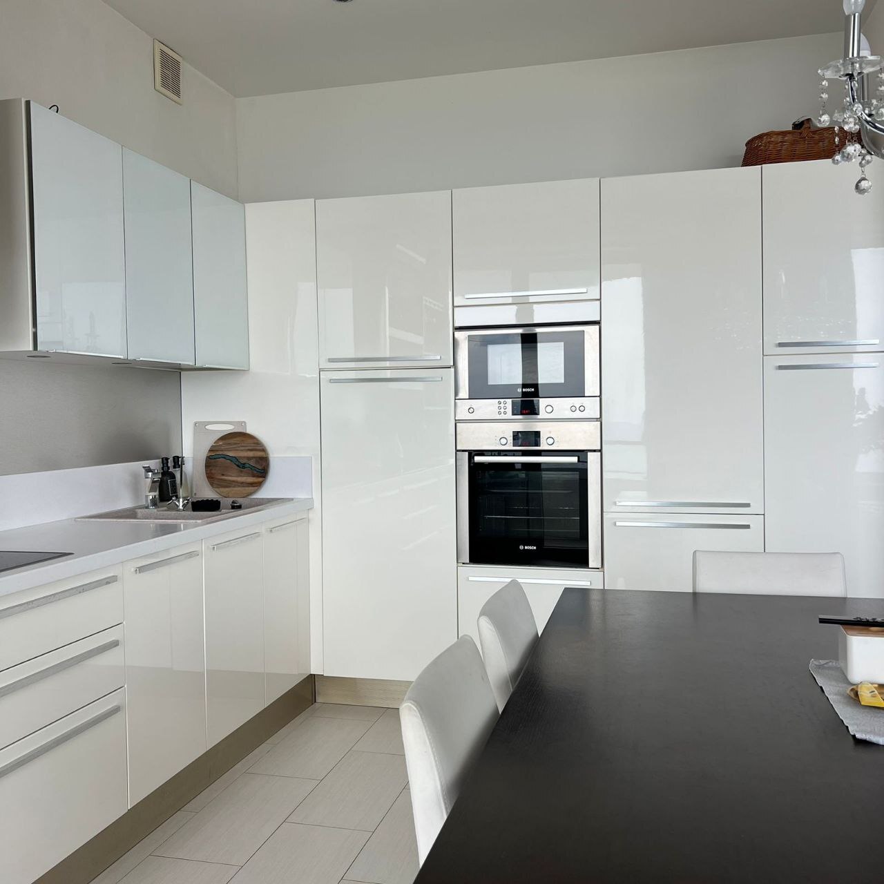 Аренда 2-комнатной квартиры 135 м², Литературная ул., 1А